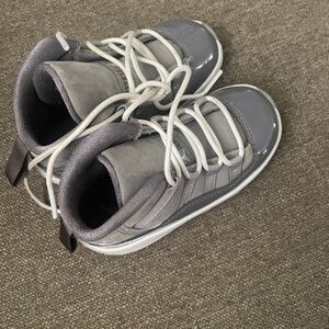 Cool grey 11s toddler size 7c